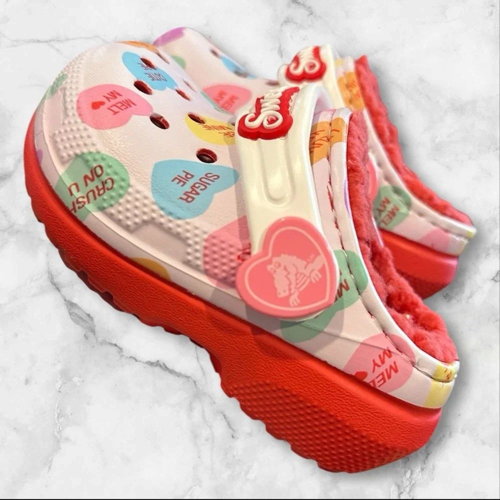 Sweethearts Crocs Childrens US Size 4 Fur Lined Limited Edition New‎